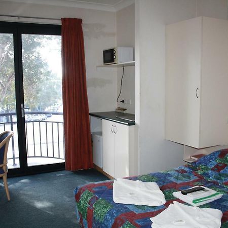 Linwood Lodge Motel Sidney Exterior foto